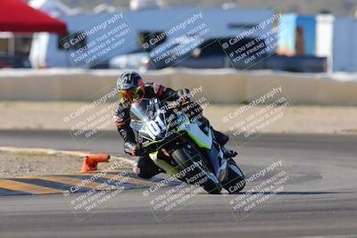 media/Dec-18-2022-SoCal Trackdays (Sun) [[8099a50955]]/Turn 2 (950am)/